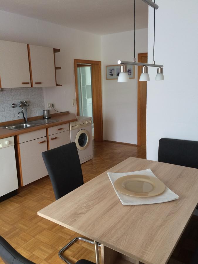 Ferienwohnung Im Gruenen Illschwang Esterno foto