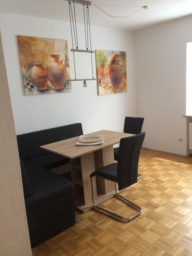 Ferienwohnung Im Gruenen Illschwang Esterno foto
