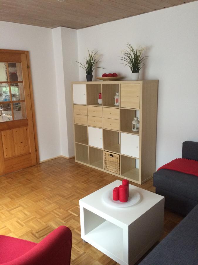 Ferienwohnung Im Gruenen Illschwang Esterno foto
